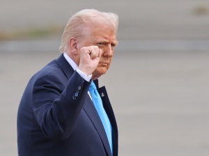 Ultimatum Donalda Trumpa: albo pieniądze, albo gender