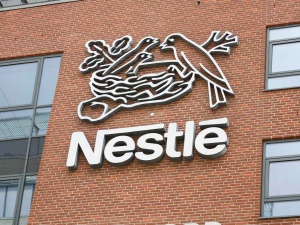 Międzynarodowe federacje związkowe alarmują ws. gigantycznej redukcji zatrudnienia w Nestlé
