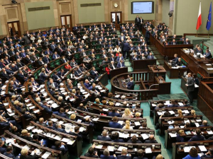 Zobacz, która partia wygrałaby najbliższe wybory. Grzegorz Braun języczkiem u wagi