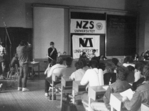 Uchwała Senatu w 45. rocznicę powstania Niezależnego Zrzeszenia Studentów: Składamy podziękowanie