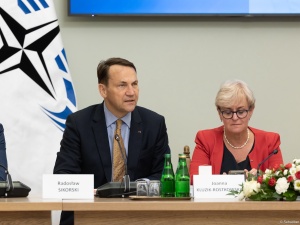 Sikorski za Tuska na stanowisku premiera? Sprawdź, kto jest „za”