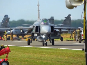 Drony nad bazą z bronią jądrową w Belgii. NATO reaguje na incydenty