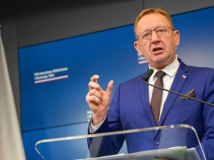 Sprawa sprzedaży działki pod infrastrukturę CPK. Jest oświadczenie Roberta Telusa