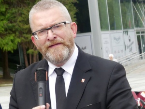 Media: Grzegorz Braun miał zostać nagrodzony przez białoruską fundację im. Emila Czeczki