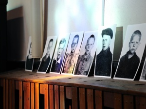 Łódź upamiętniła dzieci-ofiary niemieckiego obozu koncentracyjnego na ul. Przemysłowej