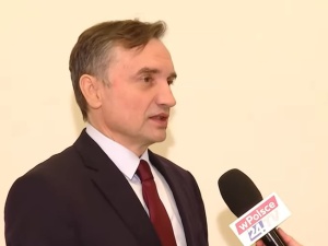 Ziobro zostaje w Budapeszcie. Po decyzji komisji jest komentarz polityka