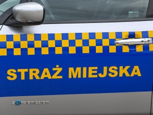 Strażnicy miejscy z Nysy dostaną nowe auto. Stary elektryk już nie ruszy