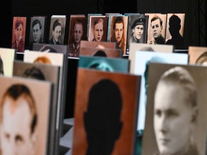 Niemieckie media o „kulturze pamięci”. Piszą o polskim wstydzie i winie