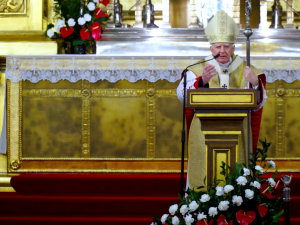 Abp Jędraszewski: Coraz bardziej realne staje się rozpłynięcie Polski jako państwa suwerennego