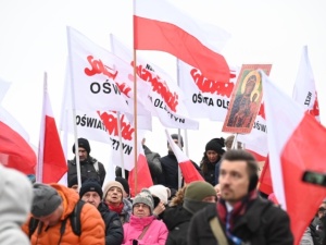 Oflagowane szkoły i przedszkola. Oświatowa Solidarność rozpoczyna protest