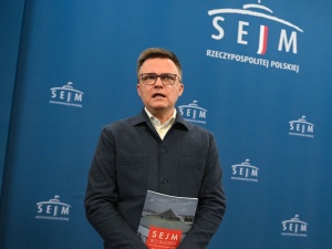 Hołownia podał się do dymisji. Dzień później służby szukają w urzędzie jego dokumentów