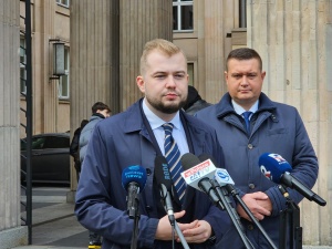 Iustitia wśród beneficjentów MEN. Posłowie PiS podejmą kontrolę