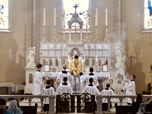 Papież nie zniesie ograniczeń dotyczących sprawowania Mszy trydenckiej, ale przewiduje dyspensy