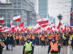 Obce wpływy, słabość gospodarcza i narodowe opowieści
