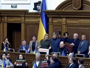 Blokada w ukraińskim parlamencie. Żądanie dymisji rządu 