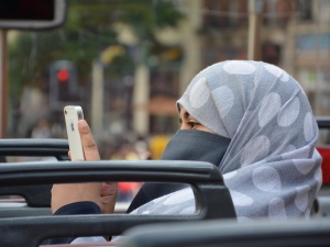 Francuskie elity w popłochu. Marion Maréchal: „Przerażające wyniki sondażu zapowiadają wojnę dżihadystów na naszej ziemi”