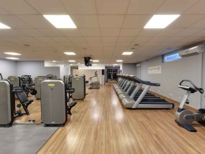 Mężczyzna uznający się za kobietę oskarżył o dyskryminację siłownię tylko dla kobiet