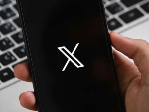 Platforma X demaskuje użytkowników. Wiadomo skąd piszą i gdzie założyli konta