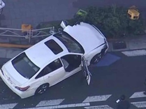 Samochód w Tokio wjechał w pieszych. Ruszyła obława za kierowcą