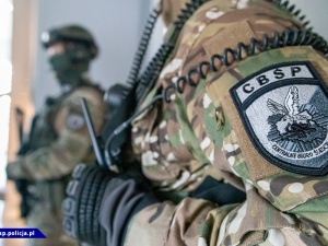 Ukrainiec zatrzymany w sprawie dywersji na kolei wychodzi na wolność. Miał 46 paszportów