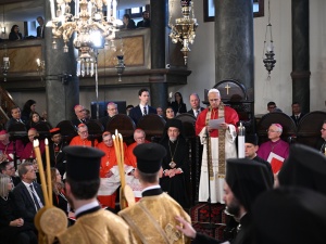 Papież na Boskiej Liturgii w katedrze w Stambule: nie możemy cofać się w naszym dążeniu do jedności