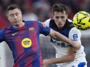 Nowy gwiazdor na radarze Barcelony. Co dalej z Lewandowskim?