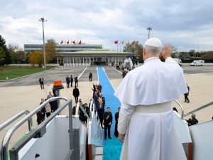 Rozpoczęła się papieska wizyta w Libanie. Niedziela pod znakiem spotkań z władzami państwowymi