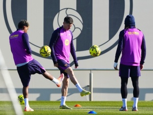 Barcelona rusza po nowe talenty. Co dalej z Lewandowskim?