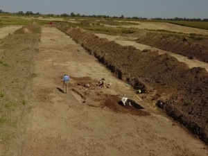 Pod CPK badacze natrafili na ślady osady sprzed 7 tysięcy lat