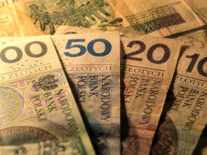 Bankomaty znikają z Polski. Skąd będziemy brać gotówkę?