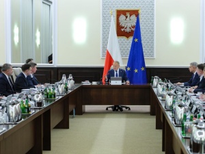 Rząd tnie darmowe leki dla seniorów. Uzasadnienie: „Marnotrawią lekarstwa”