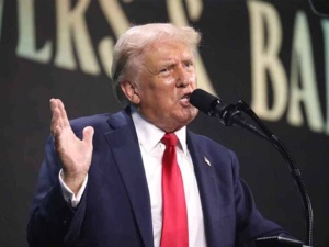 Właściciel TVN na sprzedaż. Trump zabrał głos