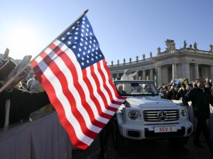 Leon XIV: Dążenie do porozumienia pokojowego bez włączenia Europy do rozmów jest nierealne 