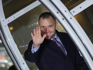 Karol Nawrocki przybył na Łotwę, gdzie spotka się z prezydentem Rinkeviczsem