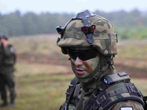 Nowy wzór munduru polowego polskiego żołnierza. Ryś zamiast Pantery 