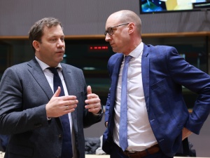 Przełom w Brukseli: Rosyjskie aktywa bezterminowo zamrożone. Co to oznacza?