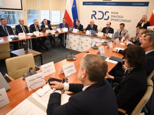 Posiedzenie plenarne RDS. NSZZ Solidarność: Pracownik nie jest kosztem