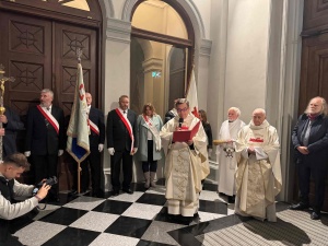 W Warszawie odsłonięto pamiątkową tablicę w związku z 20. rocznicą protestu głodowego pracowników telekomunikacji