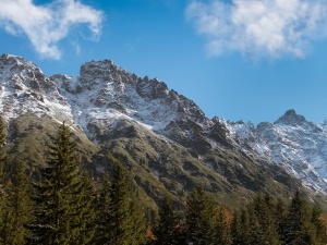 Zignorował zimowe warunki w Tatrach. Skończyło się groźnym upadkiem