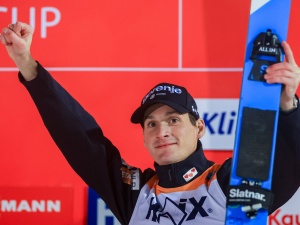 Prevc znów najlepszy. Polacy poza czołówką w Klingenthal