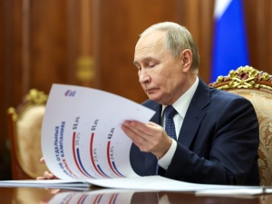 Rozejm bożonarodzeniowy bez szans? Kreml: Kijów odetchnie i zaatakuje