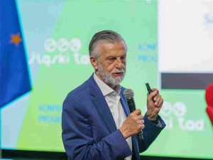 To będzie kluczowy wyrok dla historii Okrągłego Stołu i III RP. Pozew przeciw prof. Zybertowiczowi