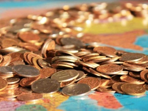 Inflacja w Polsce. UE notuje deflację, u nas ceny nadal rosną