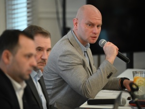 Nowy program modernizacji służb. Solidarność: Po raz pierwszy nie ma w nim żadnych regulacji płacowych 