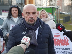 Pracownicy są przeciążeni, zmęczeni psychicznie i fizycznie. Handlowa Solidarność rozpoczęła akcję protestacyjną