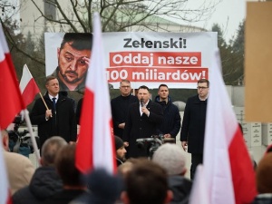 Mentzen do Zełenskiego pod Sejmem: Oddaj nasze 100 miliardów