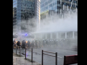 Nie ma usprawiedliwienia dla przemocy. Solidarność wyraża oburzenie wobec brutalnej pacyfikacji protestu rolników w Brukseli