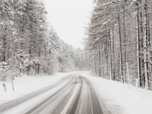 Atak zimy na koniec roku. Śnieżyce i silny mróz nad Polską