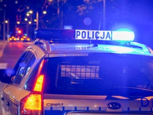 Policyjna obława w Warszawie. Wyprowadził z mieszkania 9-latka