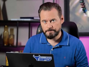 Matka Krzysztofa Stanowskiego walczyła o życie. Nowy wpis sugeruje poprawę